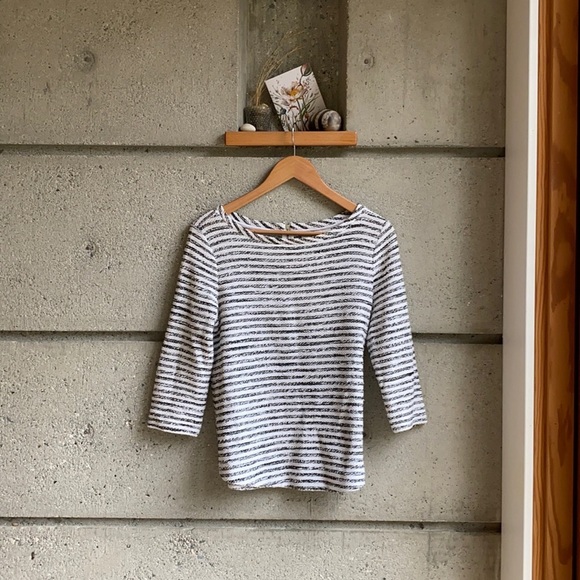 Ann Taylor Loft Fine Knit Lightweight Top - Picture 3 of 8